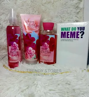 What Do You Meme Game Plus 3 in 1 Dream Chiffon Gift Set