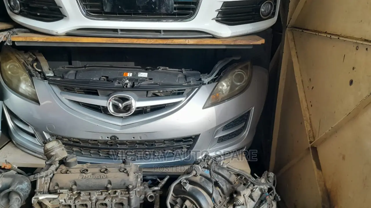 Mazda Atenza Nosecut 2010/2011