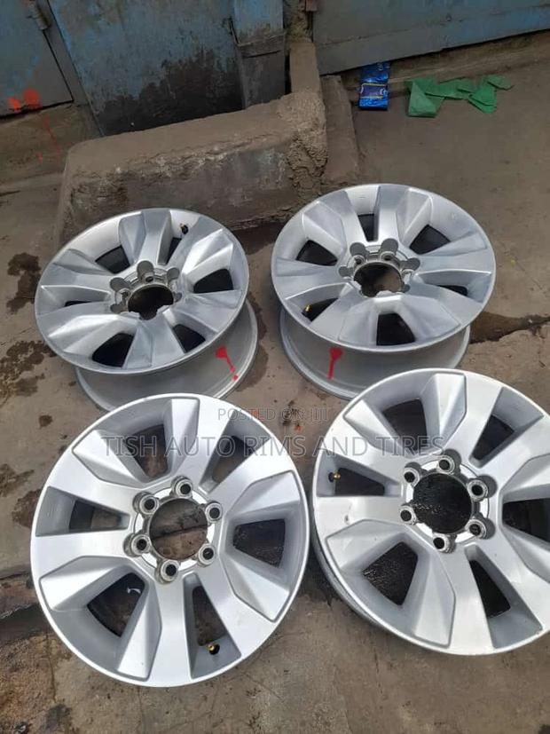 Land Cruiser Prado Latest 17 Inch Rims Set