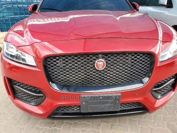 Jaguar F-Pace 2017 Red - thumbnail 2