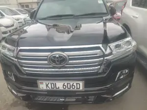 Toyota Land Cruiser Prado 2015 Black