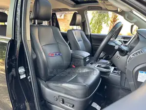 Toyota Land Cruiser Prado 2.8 2018 Matt Black