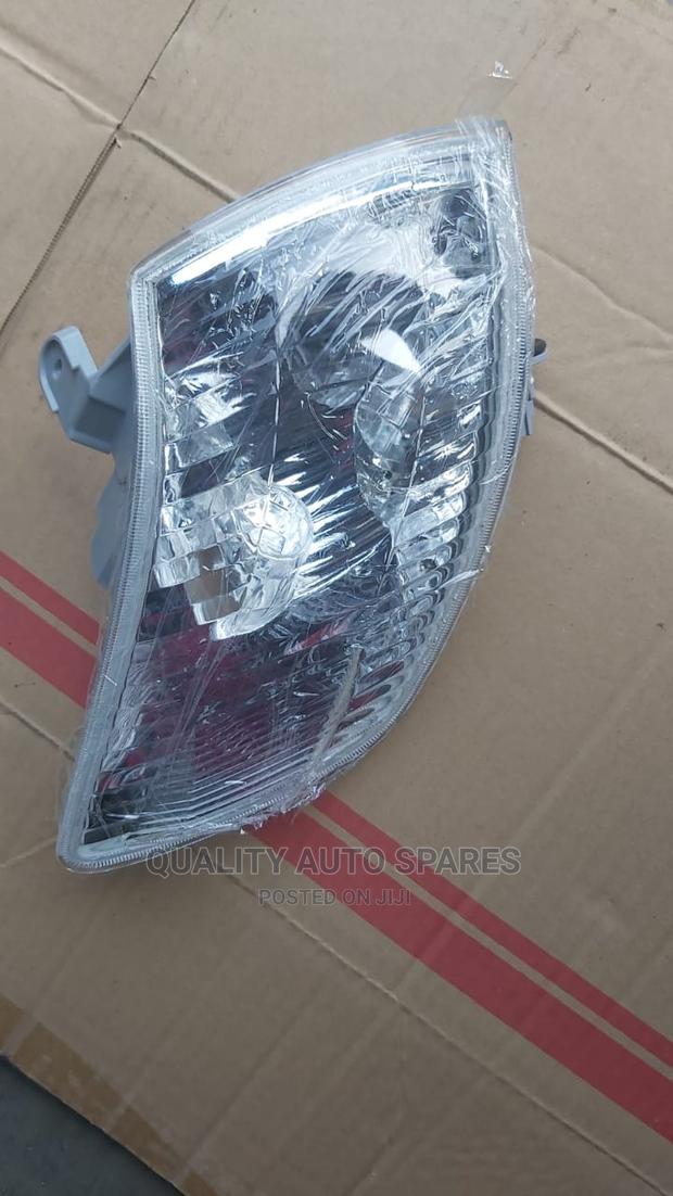 Toyota Premio Corner Light - main view