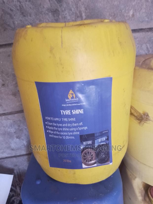 Car Tyre Shiner - main view