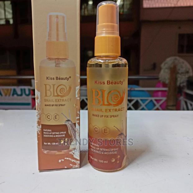 Snail Extract Make Up Fix Spray - thumbnail 3