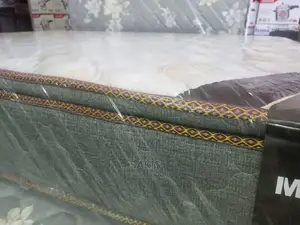 Jiseti! 10inch 5 X 6 Pillow Top Spring Mattresses! 10 Years