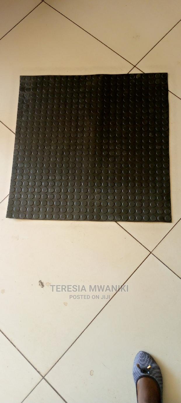Circular Stud Matting 3mmthick(10m×1.2m Roll) - main view