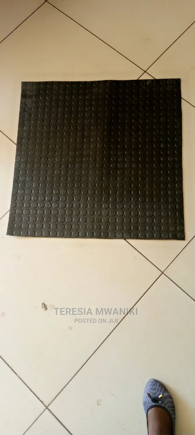 Circular Stud Matting 3mmthick(10m×1.2m Roll)