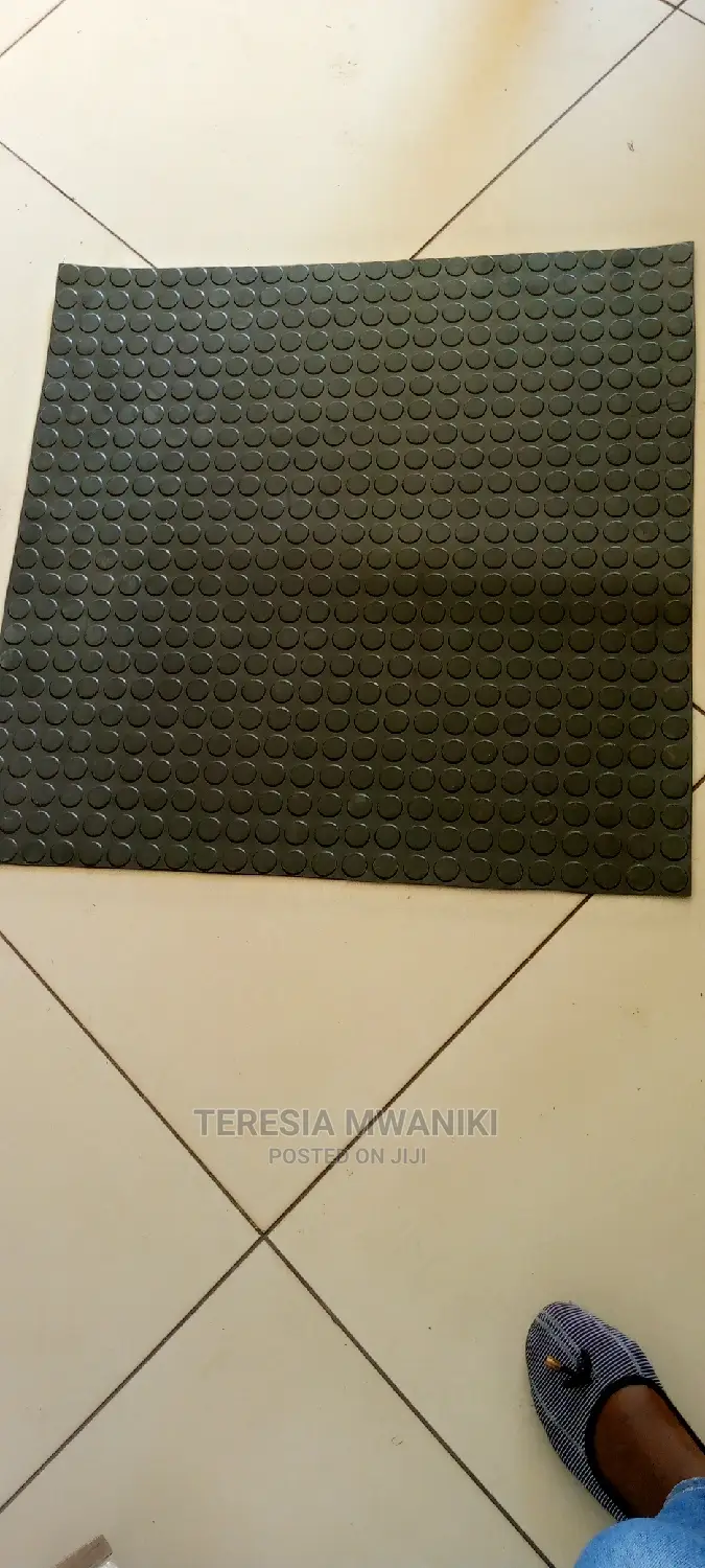 Circular Stud Matting 3mmthick(10m×1.2m Roll)