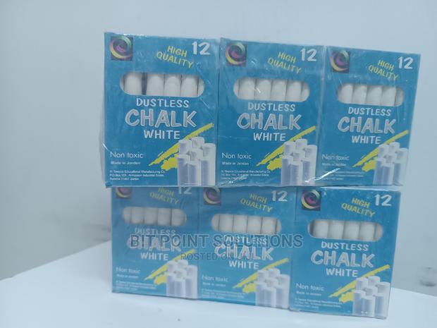 Omega Dustless Chalk (12pcs Per Pack) Chalk - main view
