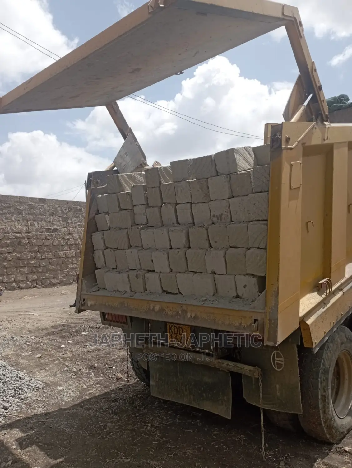 Ndarugo Machine Cut Stones:Mawe