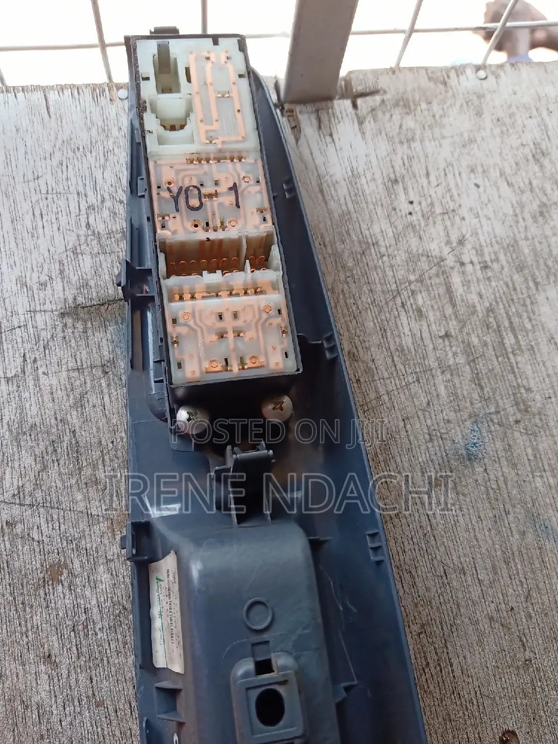 Subaru Y01B Switch