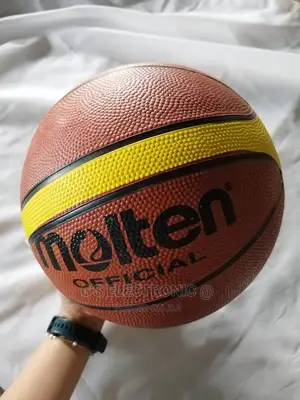 Top Molten Basketball
