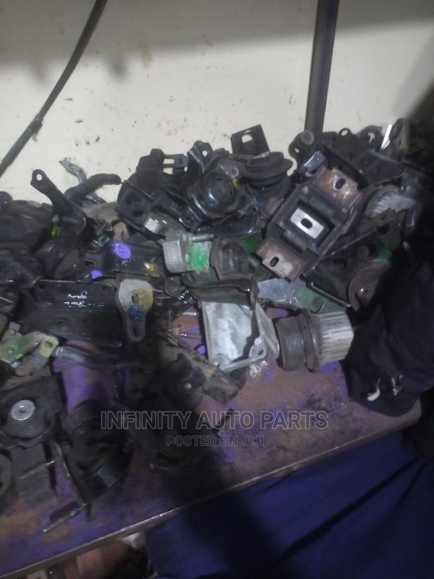 Nissan Engine Mount and Gear Box Mount