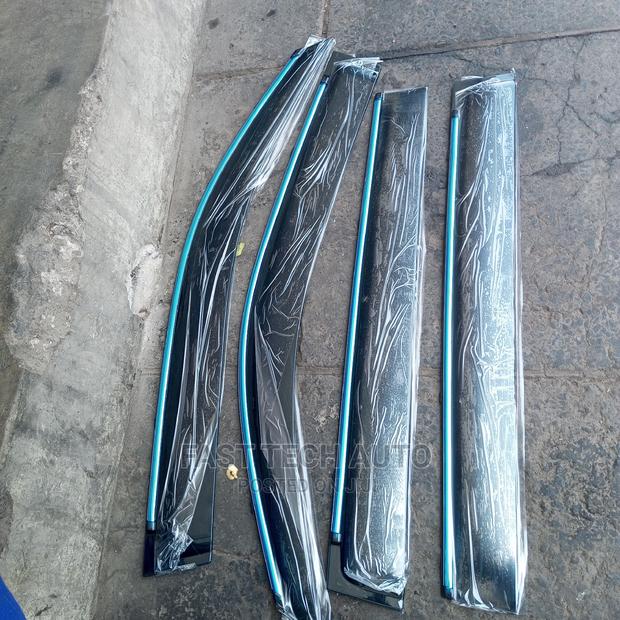 Land Cruiser Prado 200 Series Wind Breakers