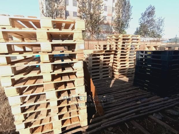 Wood Pallets- 09871 - main view