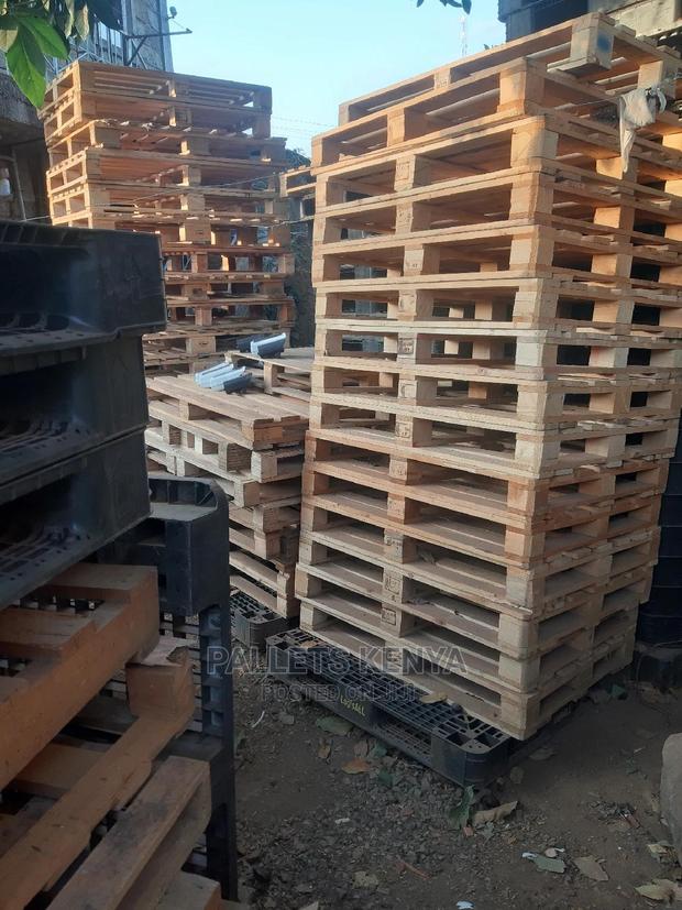 Wooden Pallets- 00678