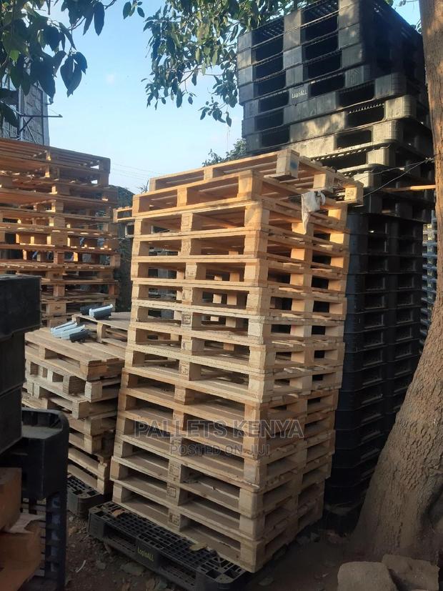 Wood Pallets- 345