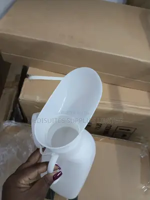Plastic Urinal(Portable)