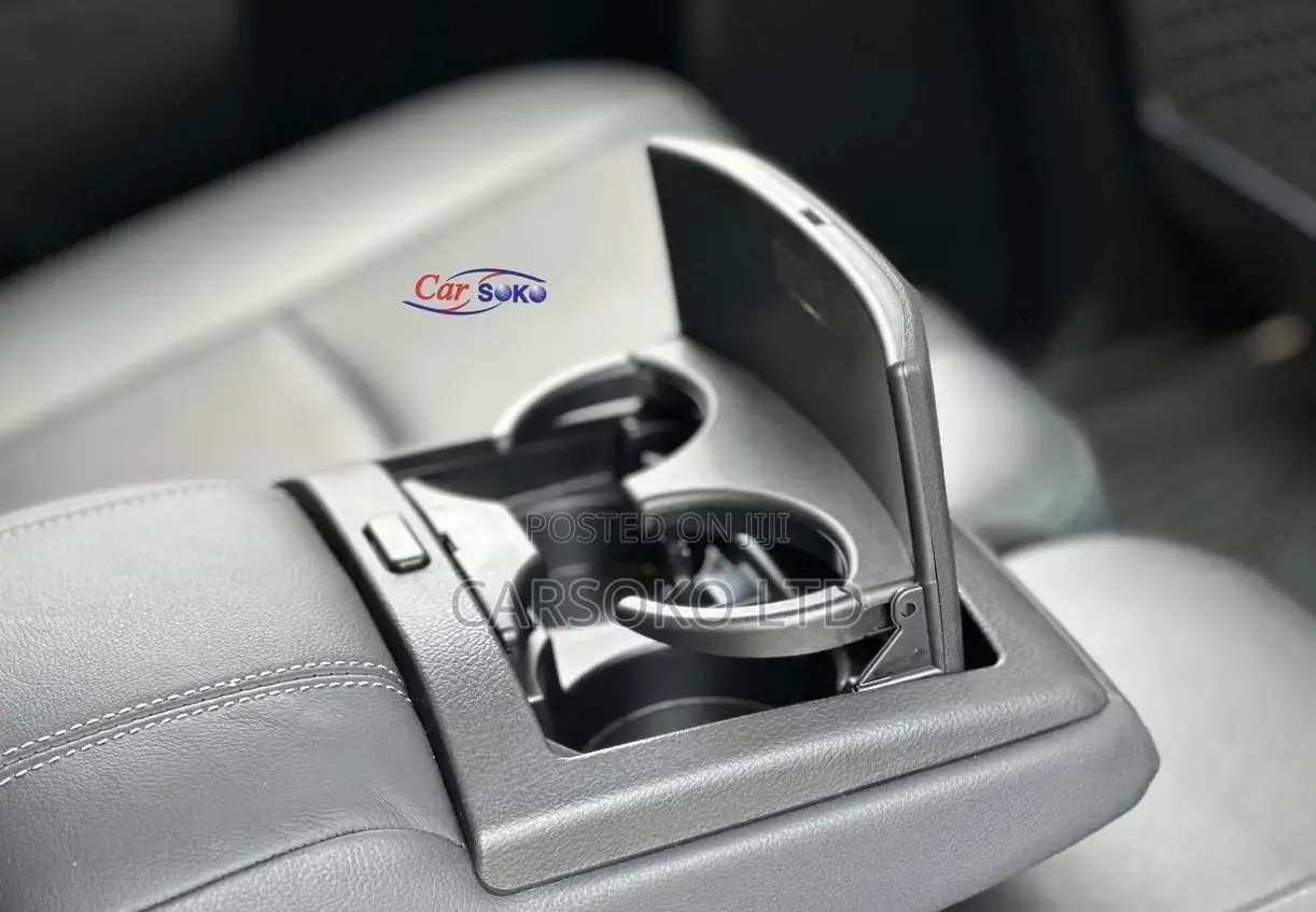 Toyota Land Cruiser Prado 2018 White