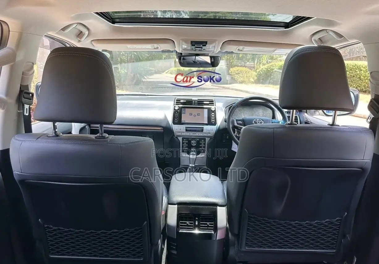Toyota Land Cruiser Prado 2018 White