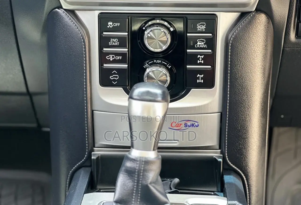 Toyota Land Cruiser Prado 2018 White