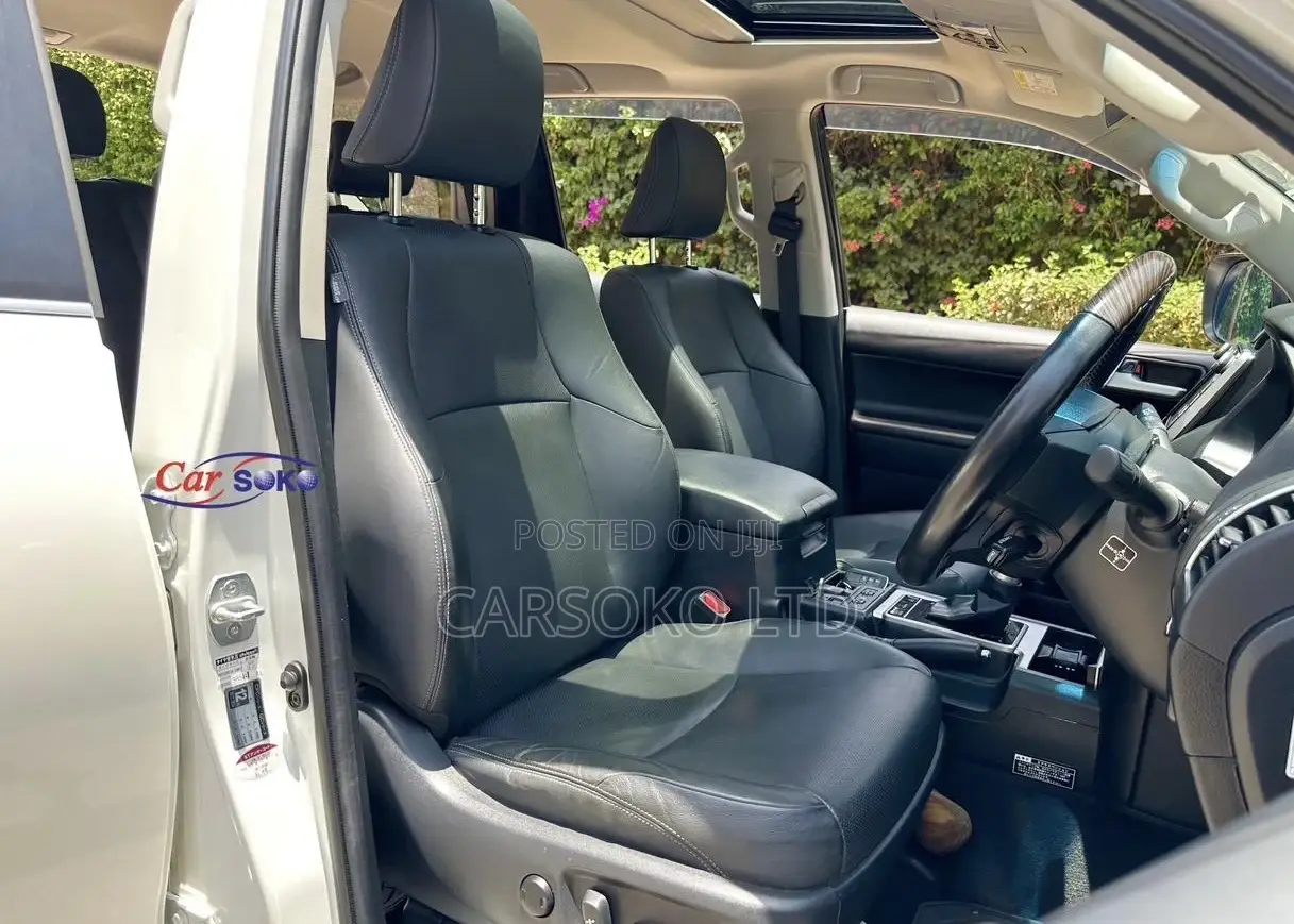 Toyota Land Cruiser Prado 2018 White
