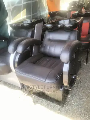 Shamboo Unit , Chair and Sink