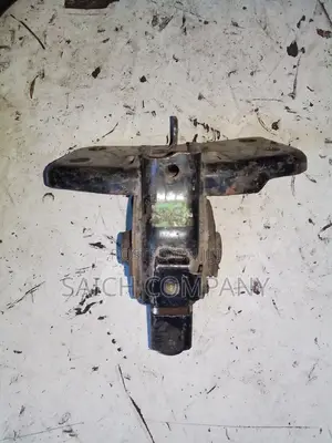 RAV 4 Gearbox Mountain (L.H.S)