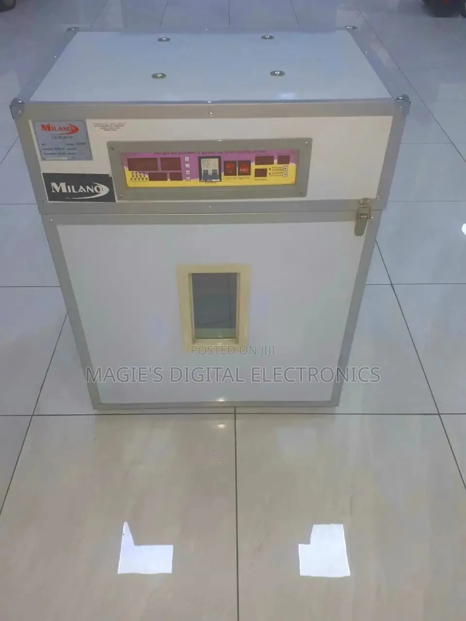 Eggs Incubator