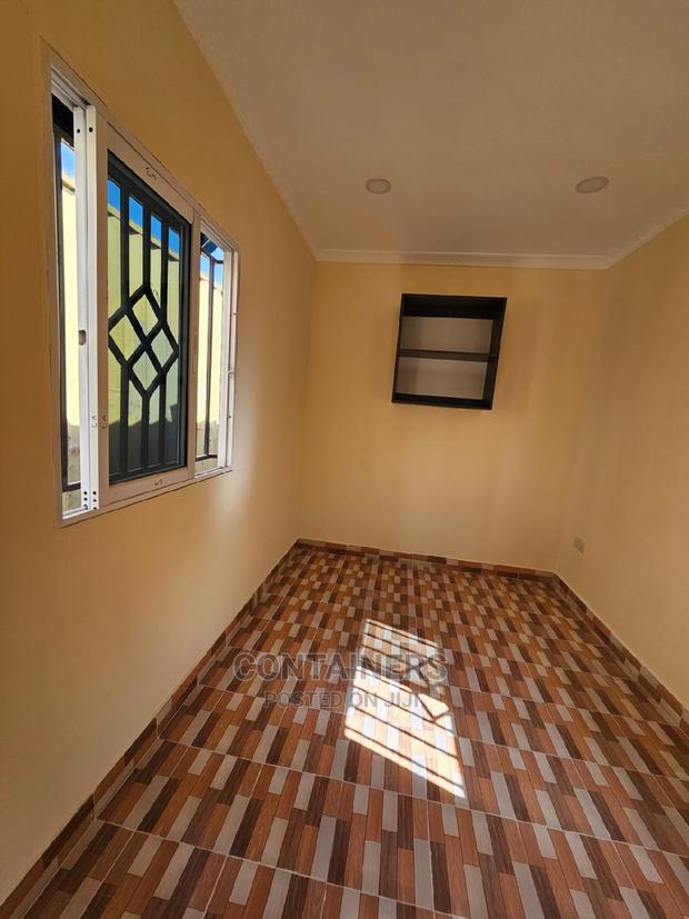 40ft Shipping Container Office. - main view