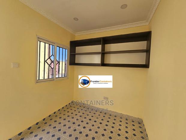 40ft Shipping Container Office. - thumbnail 2