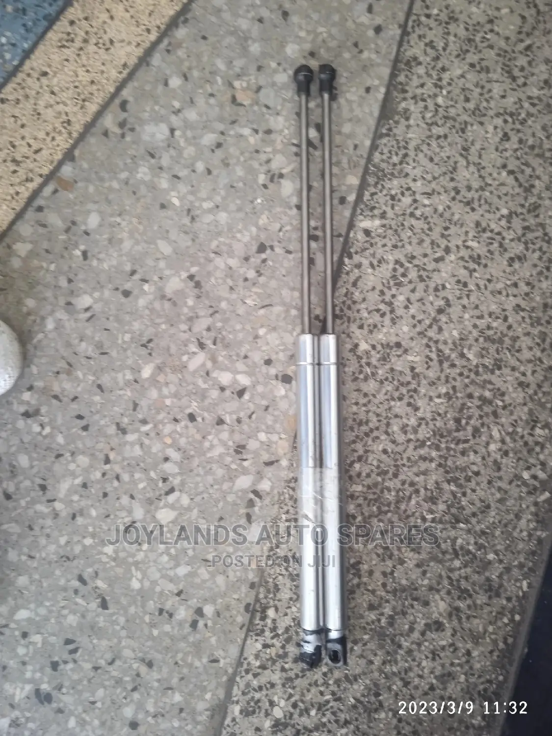 Boot Shocks Nissan March 2013