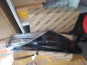 Harrier 2014/2015 Taillight (Body)