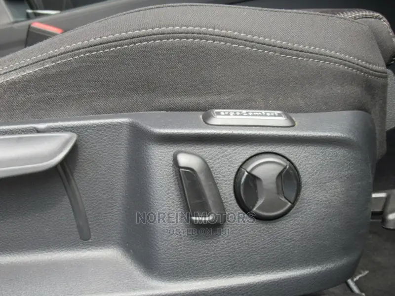 Volkswagen Passat 2016 Matt Black