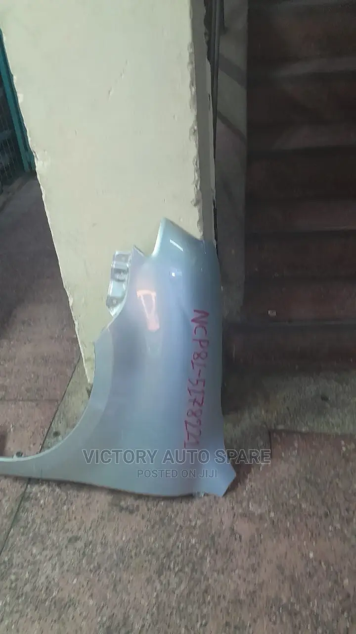 Sienta 2012/2013 Wing/Fenders