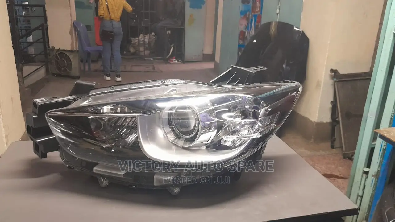 Mazda Cx5 Headlight Xenon Inbuilt Comp