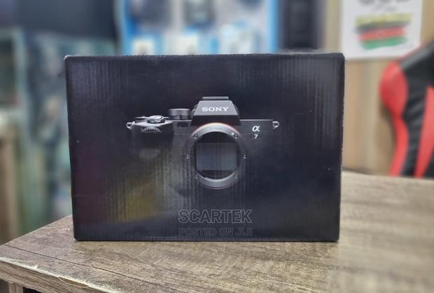 Sony Alpha A7 Iv Mirrorless Digital Camera With 28-27mm Lens