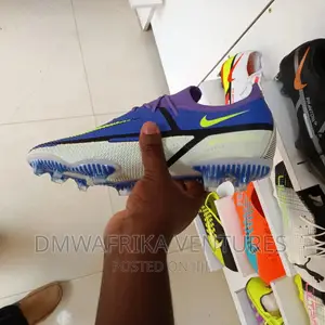 Nike Phantom FLYKNIT