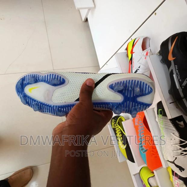 Nike Phantom FLYKNIT - main view