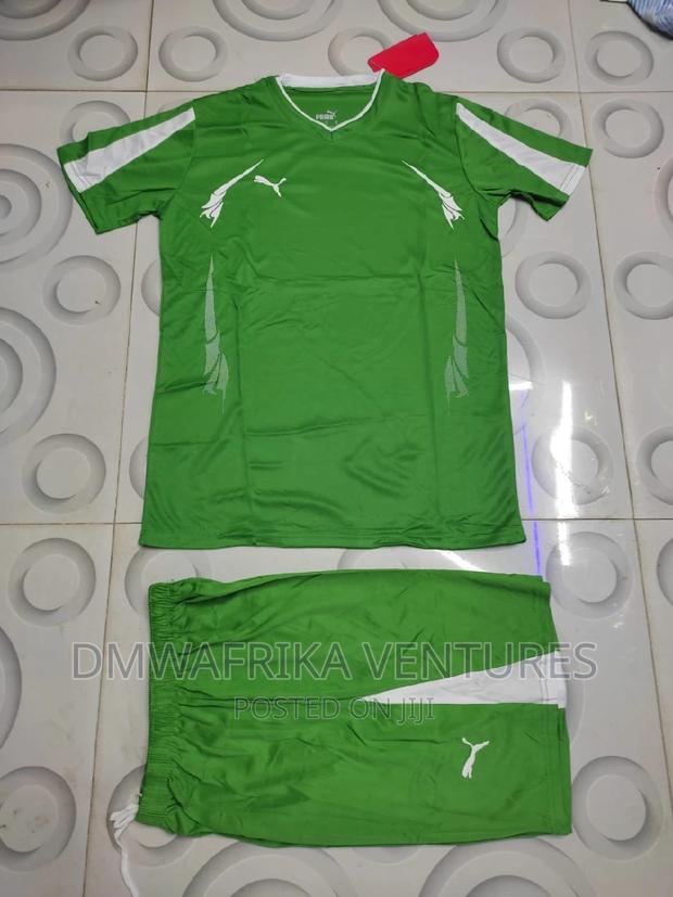 Kids Football Uniforms - thumbnail 3