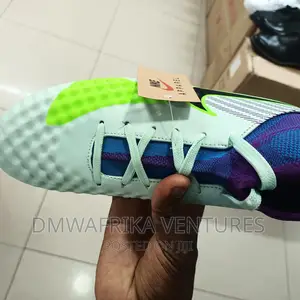 NIKE Magista Football Shoes/ Boots