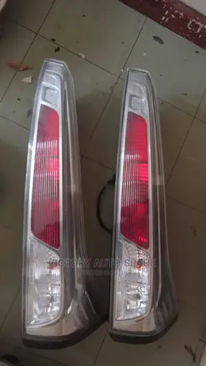 Nissan Serena Taillight