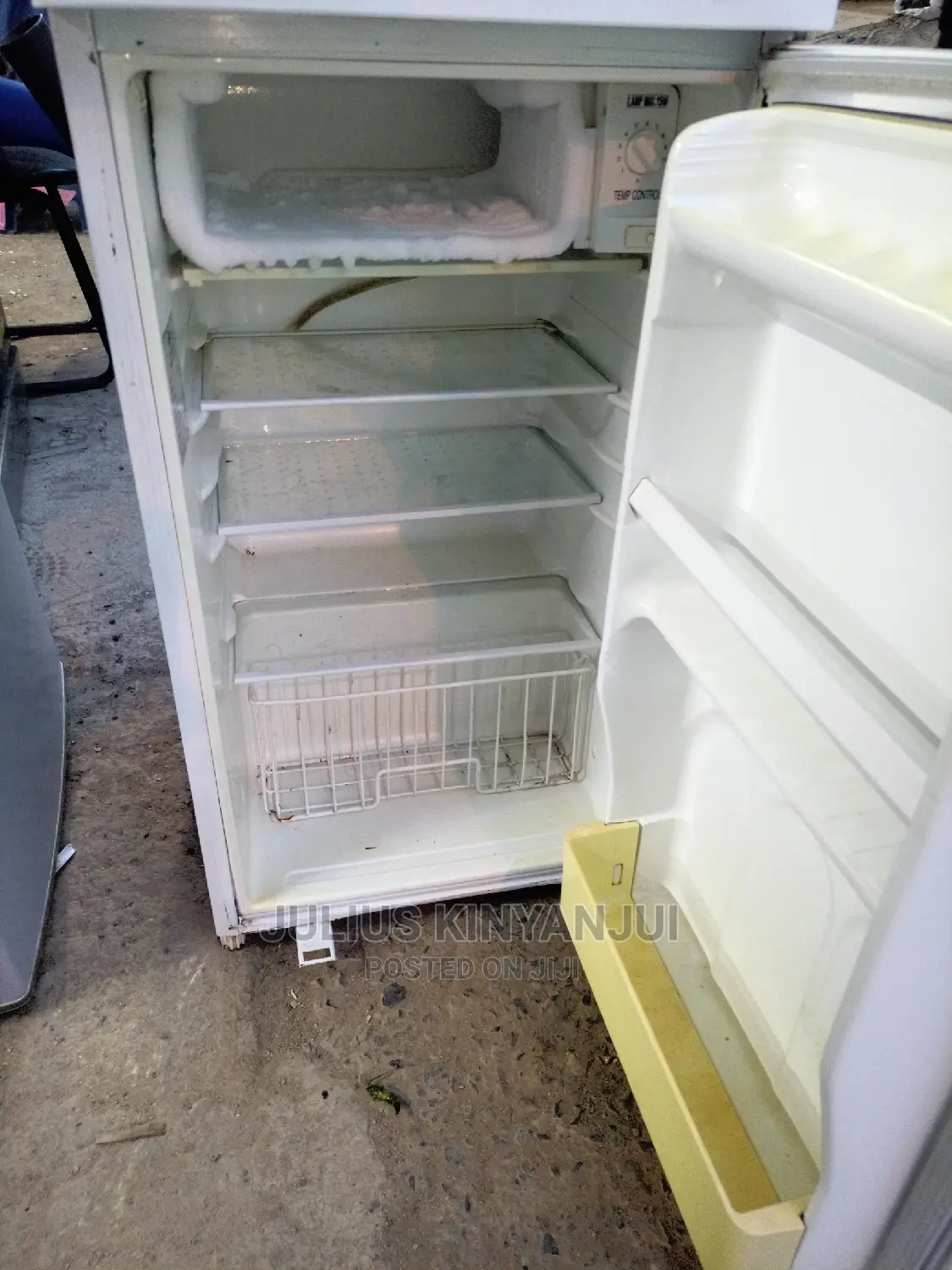 Mini Fridge 130l