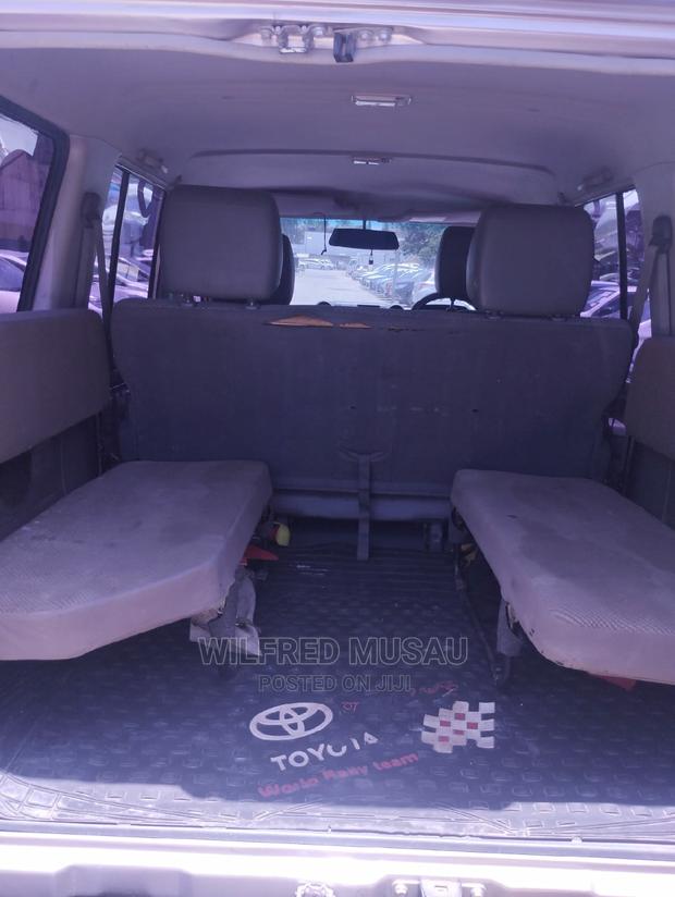 Toyota Land Cruiser 2017 Silver - thumbnail 5
