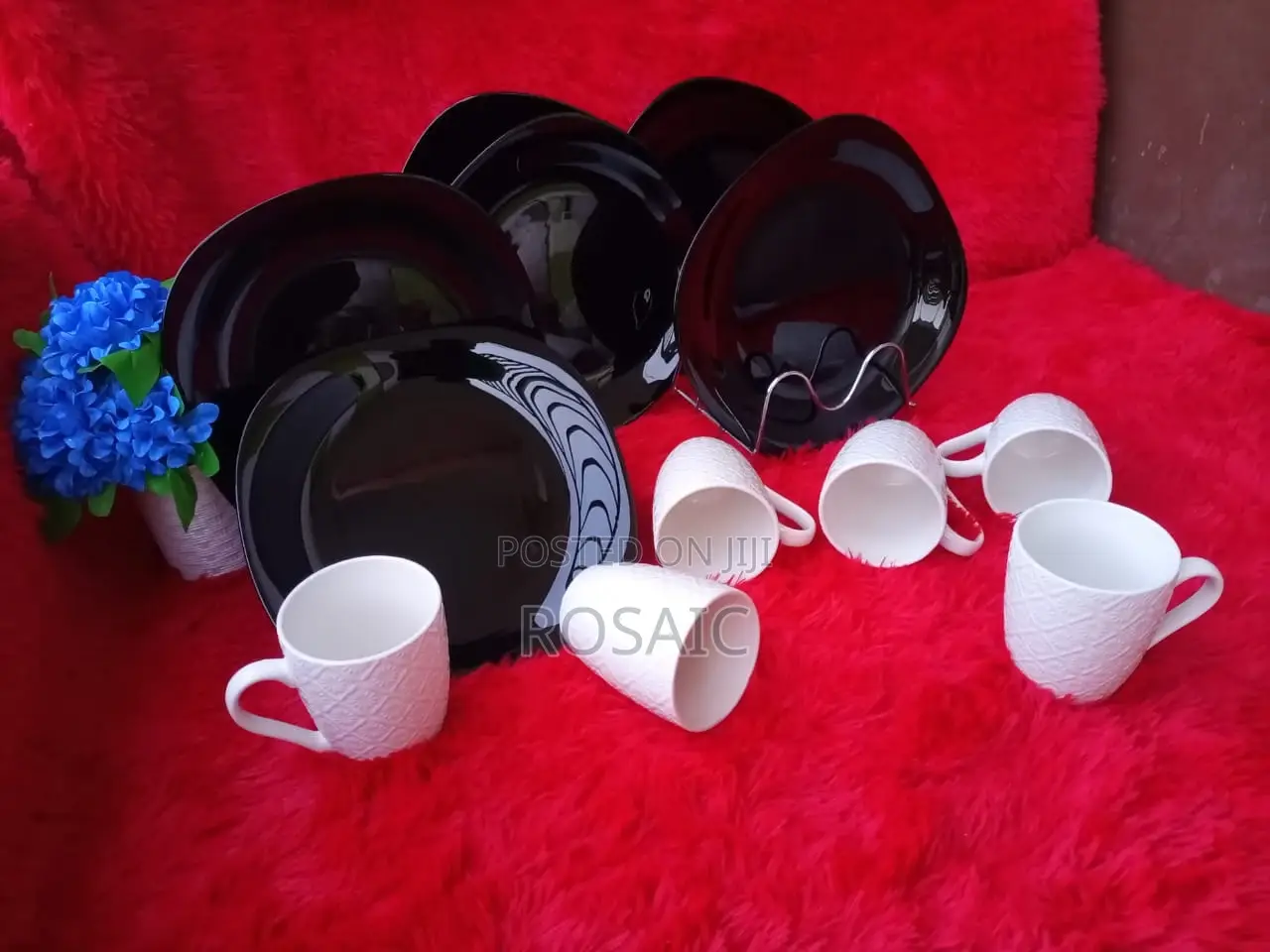 Dinner Sets 6pcs Plate + 6pcs Cups at 2400