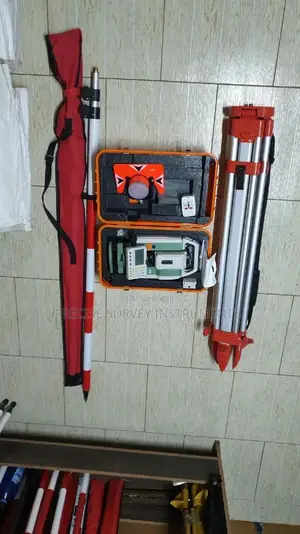 Foif Reflectorless Total Station (With Bluetooth)