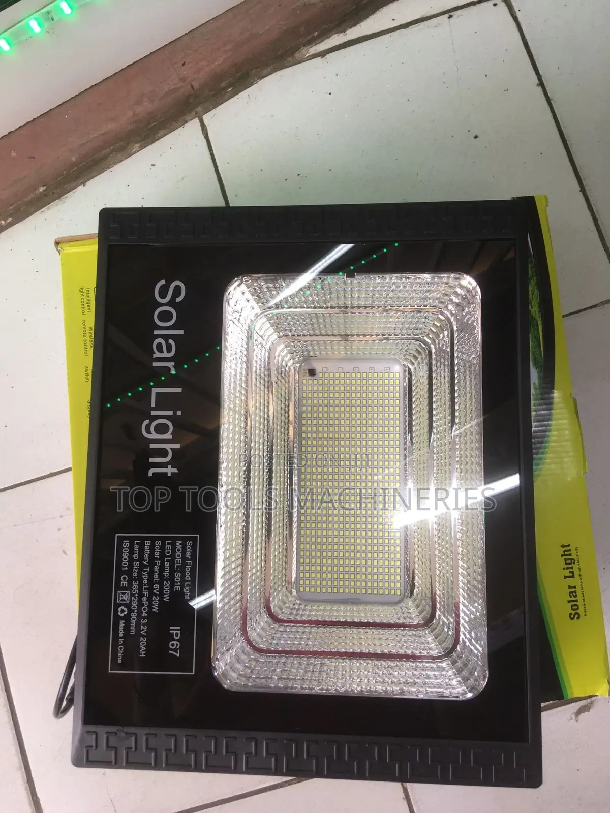 200 Watts Solar Flood Light IP67