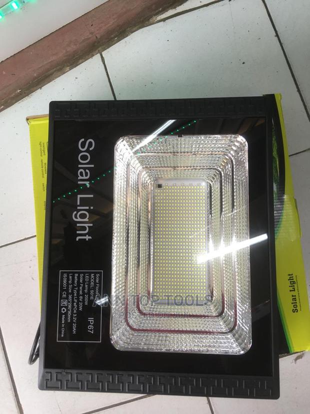 200w Solar Flood Light - main view