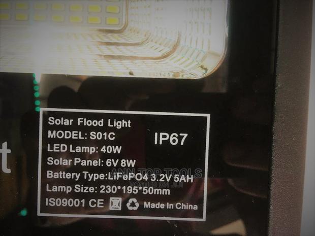 40w Solar Floodlight - thumbnail 2
